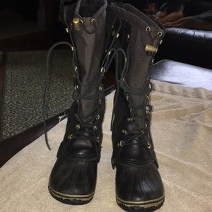 Sores woman’s boot size 9.5